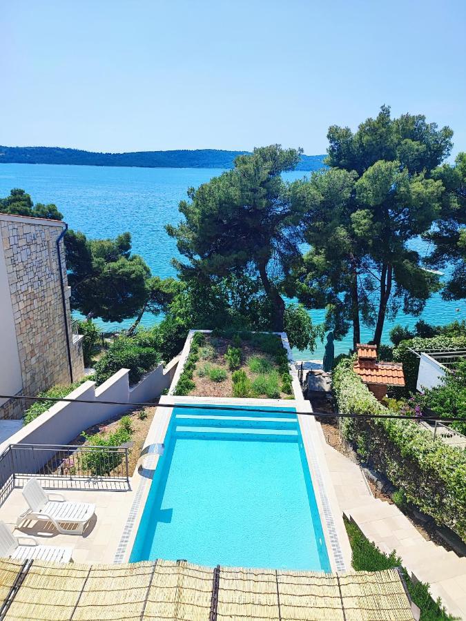 Villa Penava, Private Beach, Pool And 7Min To Trogir Eksteriør bilde