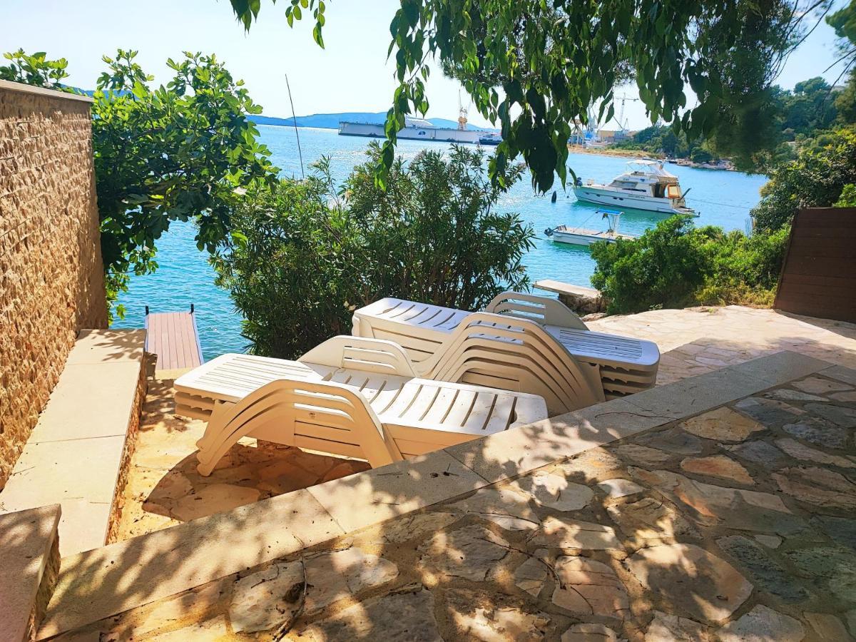 Villa Penava, Private Beach, Pool And 7Min To Trogir Eksteriør bilde