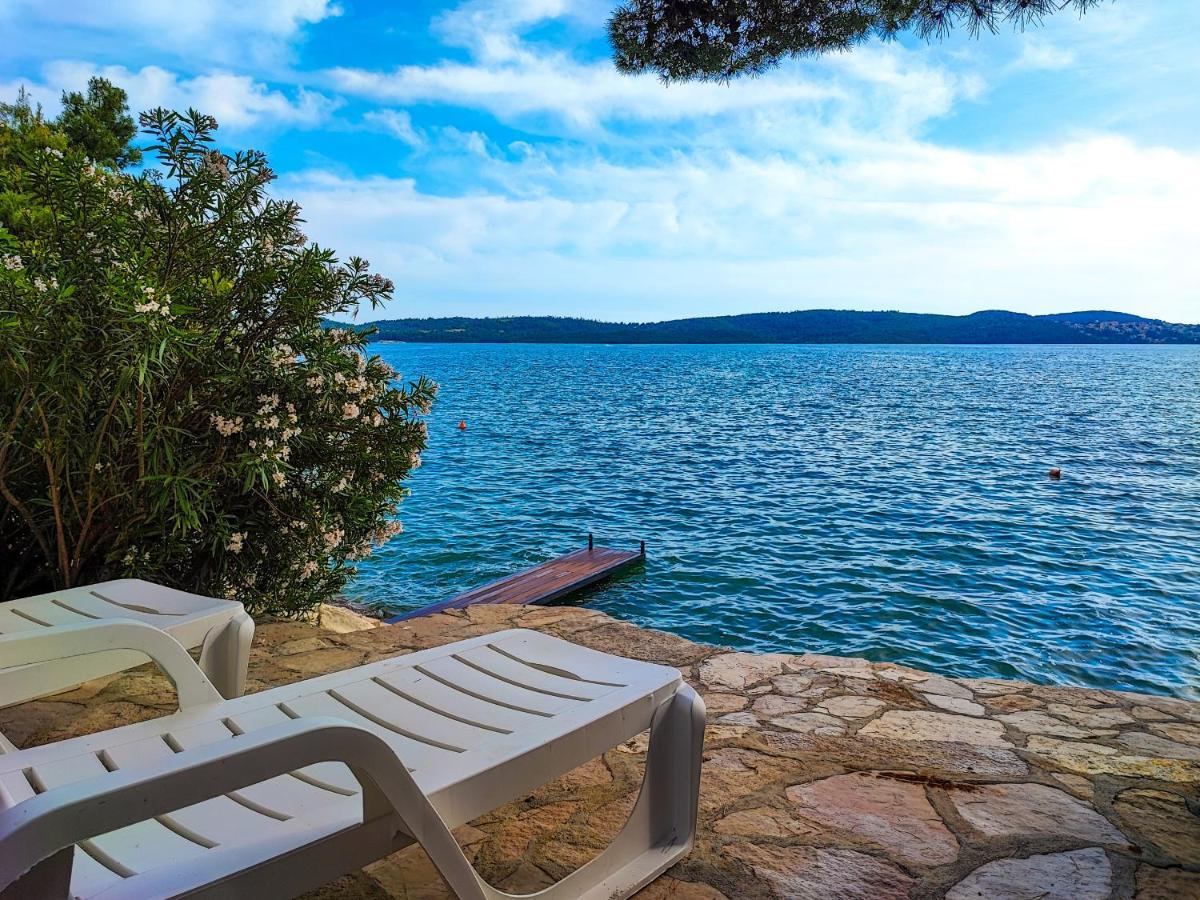 Villa Penava, Private Beach, Pool And 7Min To Trogir Eksteriør bilde