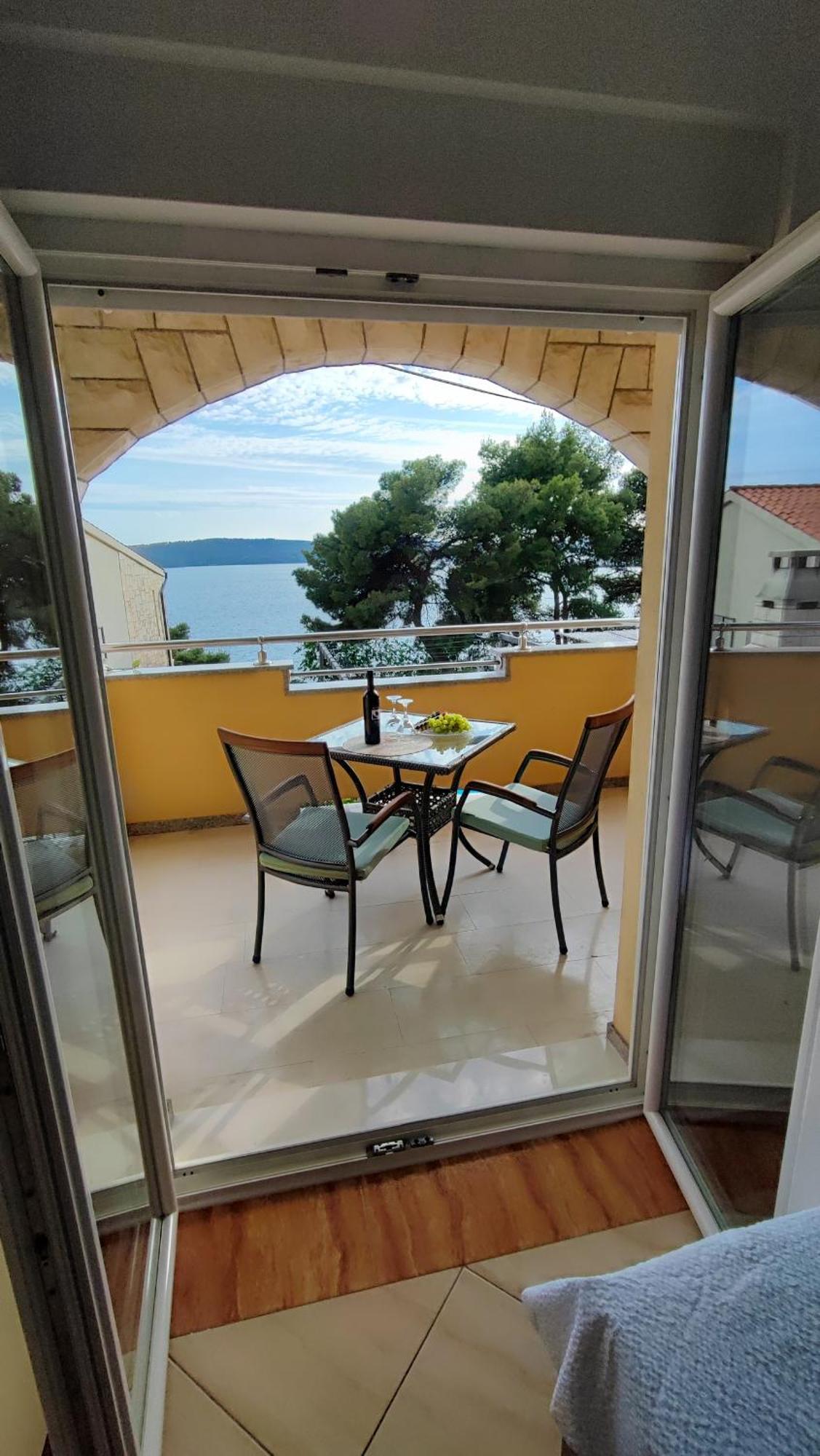 Villa Penava, Private Beach, Pool And 7Min To Trogir Rom bilde